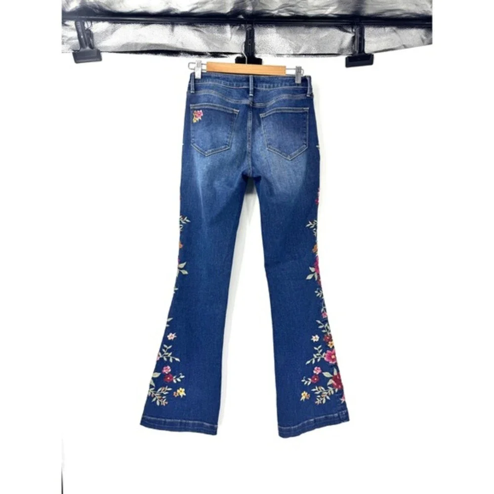 Driftwood Wyatt Medium Wash High Rise Floral Embroidered Stretch Flare Jeans - Picture 4 of 5